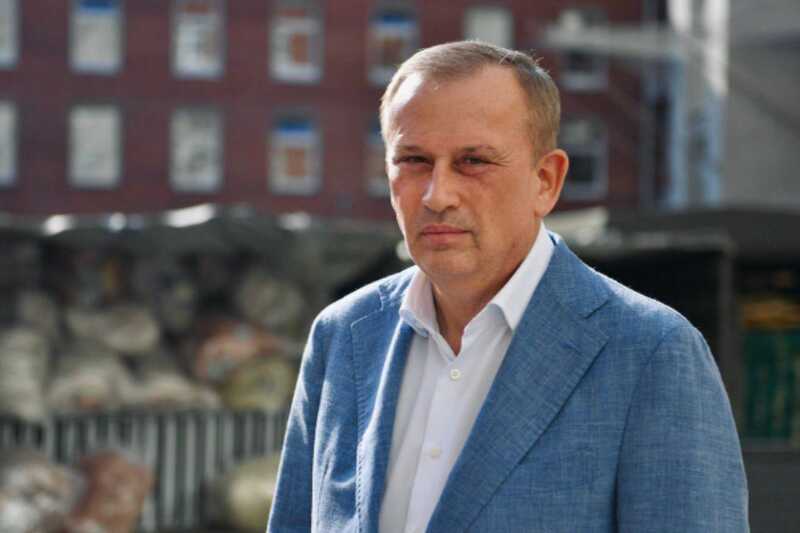 Как родственники Александра Дрозденко связаны с коррупцией в госконтрактах на медицинское оборудование в Москве
