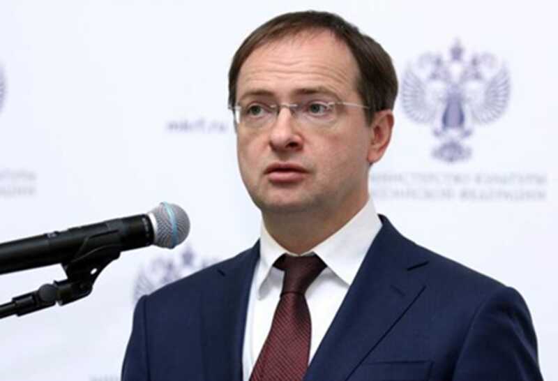 Мединский не стал увязывать обсуждения с прекращением огня