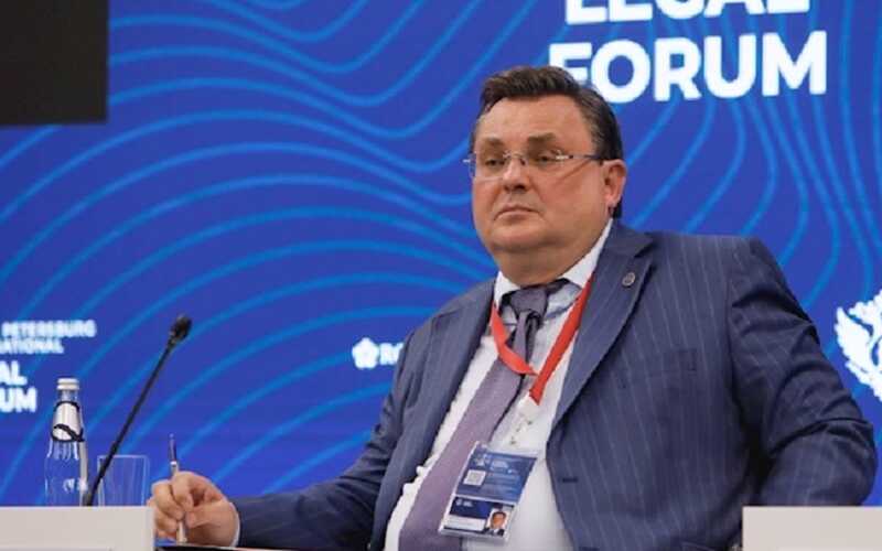Чуйченко предложил рассматривать историю через «призму зарубежного вмешательства»