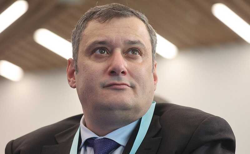 Губернатор Хинштейн хочет наградить чиновника, пережившего четыре обстрела
