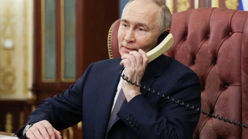 Путин впервые поговорил по телефону с новым Папой Римским