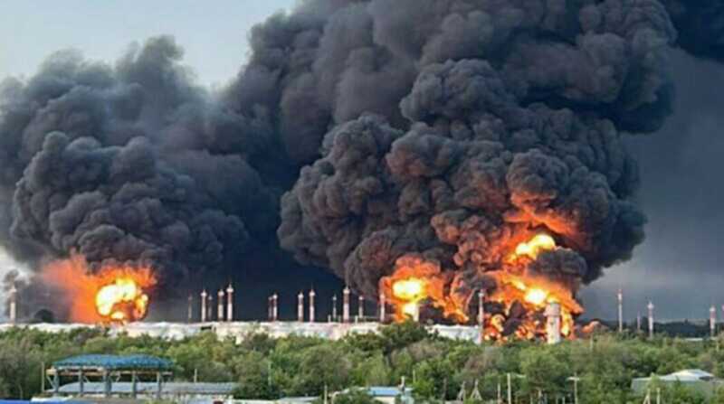 Спутники NASA обнаружили возгорание на нефтебазе «Кристалл» в Энгельсе вследствие атаки беспилотников