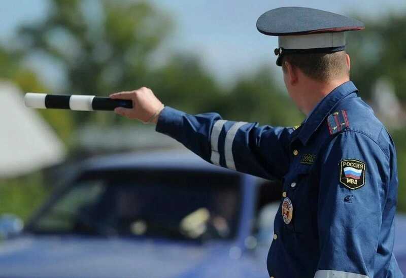 В Новосибирске инспекторы ГИБДД брали деньги за «неэвакуацию» машин