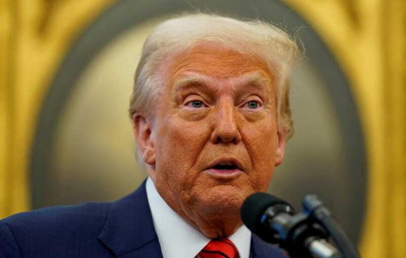 Трамп ушел с саммита G7 из-за спора о Гренландии и нежелания говорить с Зеленским