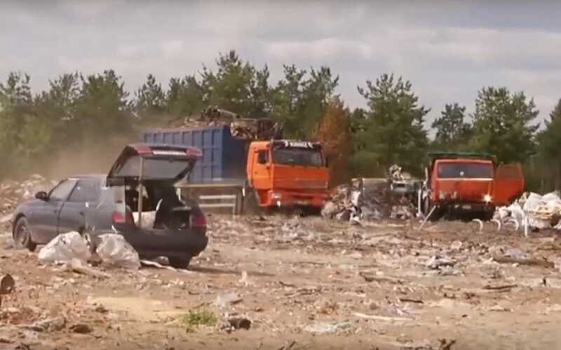 Свалка под Дзержинском продолжает работать вопреки решению суда