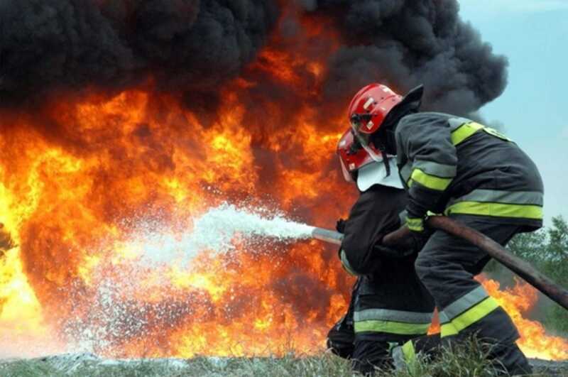 Движение по федеральной трассе Чита – Забайкальск остановлено в результате сильного пожара