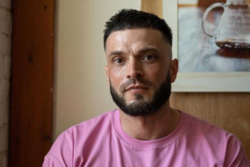 Суд наложил штраф на Виктора Коэна за продажу мерча с насмешками над убитой им девушкой