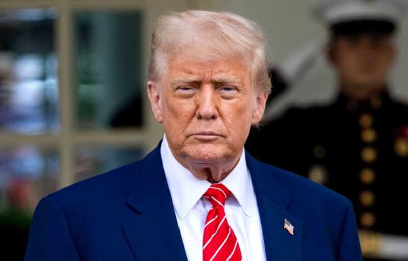 Американский президент Дональд Трамп выпустил духи с национальным посланием