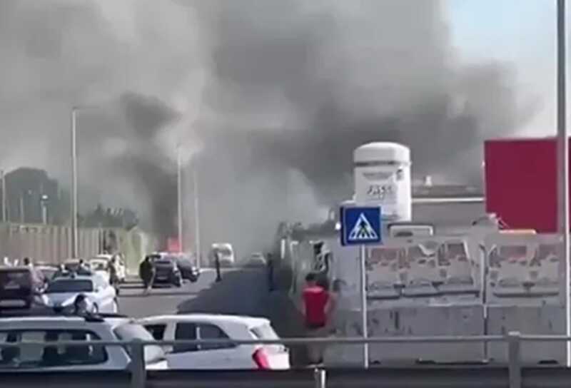 В Риме на автозаправочной станции произошел мощный взрыв