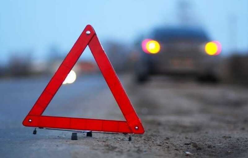 На МКАД столкнулись фура и «Газель»: движение парализовано