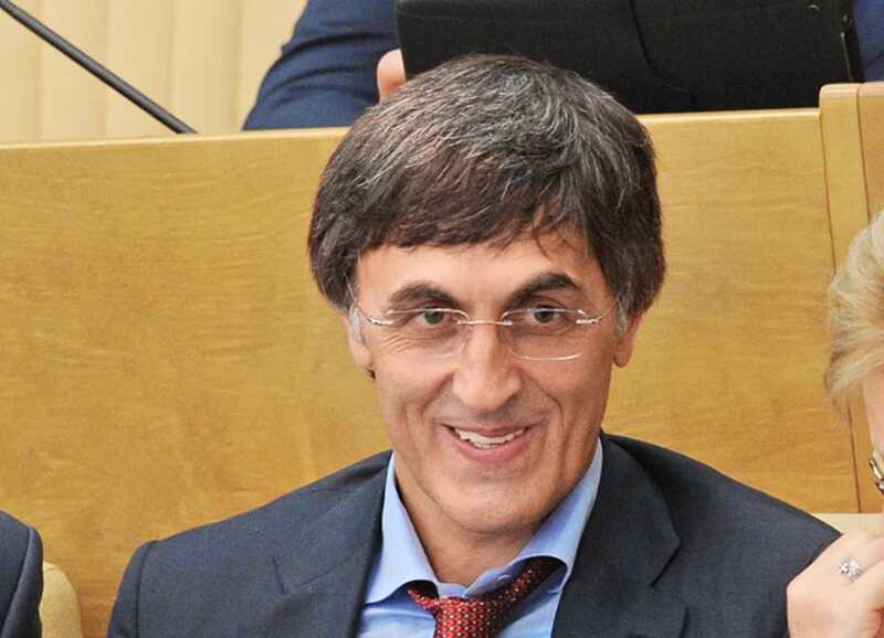 Бывший депутат Государственной Думы Магомед Гаджиев обвинен в шпионаже и поддержке Украины финансами