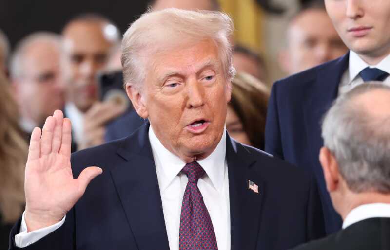 Трамп потребовал отозвать лицензии у телеканалов ABC и NBC