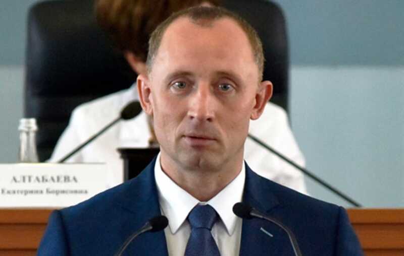 Бывший заместитель Гладкова арестован по обвинению в хищении миллиарда на строительстве фортификационных сооружений
