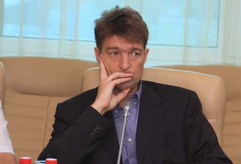 Кому достанется кондитерский холдинг KDV: силовики готовят национализацию активов Дениса Штенгелова
