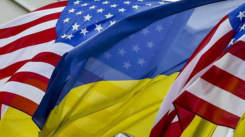 США изменили позицию и предложили помощь в обеспечении безопасности Украины, - Financial Times