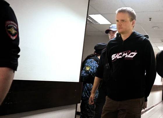 В Москве суд продлил арест организаторам незаконной экскурсии по Неглинке qittidrxiqzhkmp