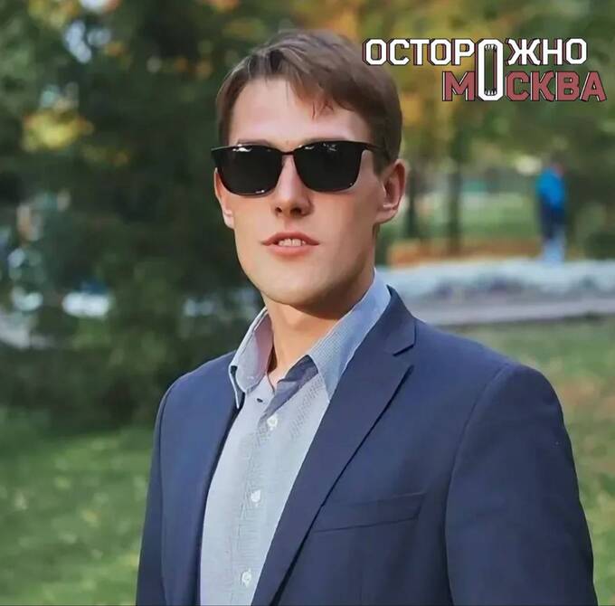 В Москве арестовали парня после негативного отзыва о полицейских quxidqxiuiqdhkmp