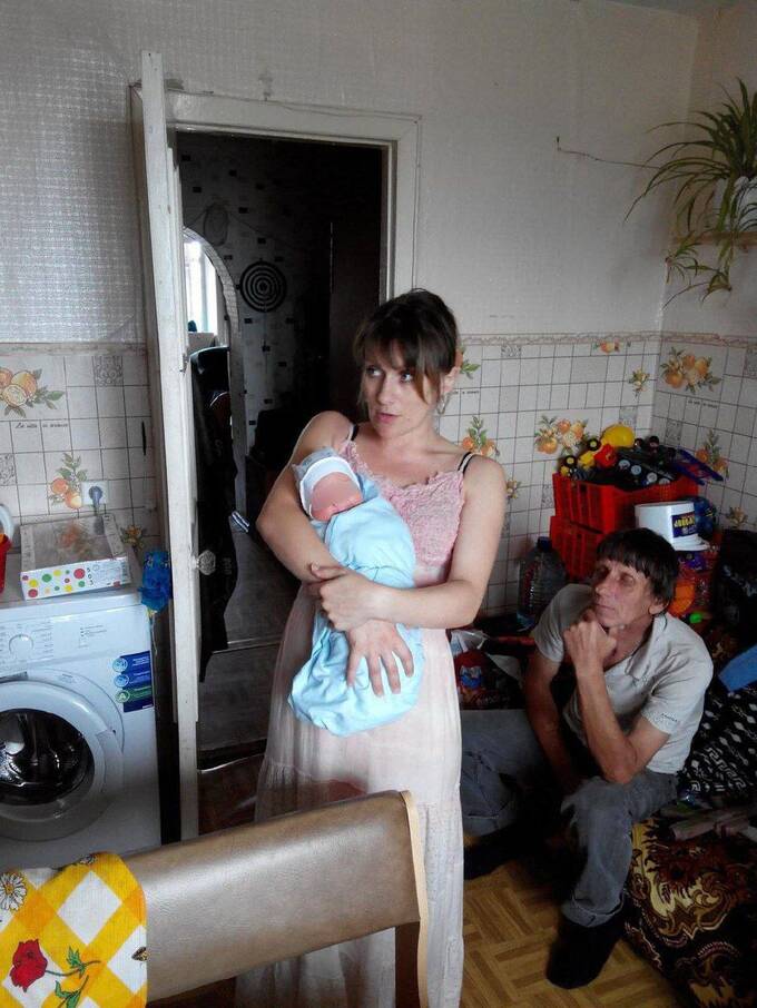 В Коркино под повышенной охраной состоятся похороны погибшей таксистки qhtixiqzithkmp
