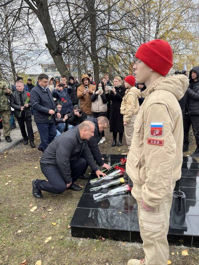 В Ульяновской области в один день был открыт и снесён памятник солдату НАТО