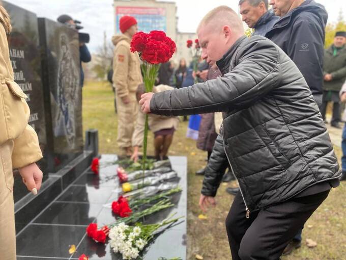 В Ульяновской области в один день был открыт и снесён памятник солдату НАТО