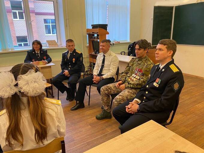 Сербский наемник выступил в школе Подмосковья, несмотря на критику российских командиров qexiddhiqetiqxhkmp