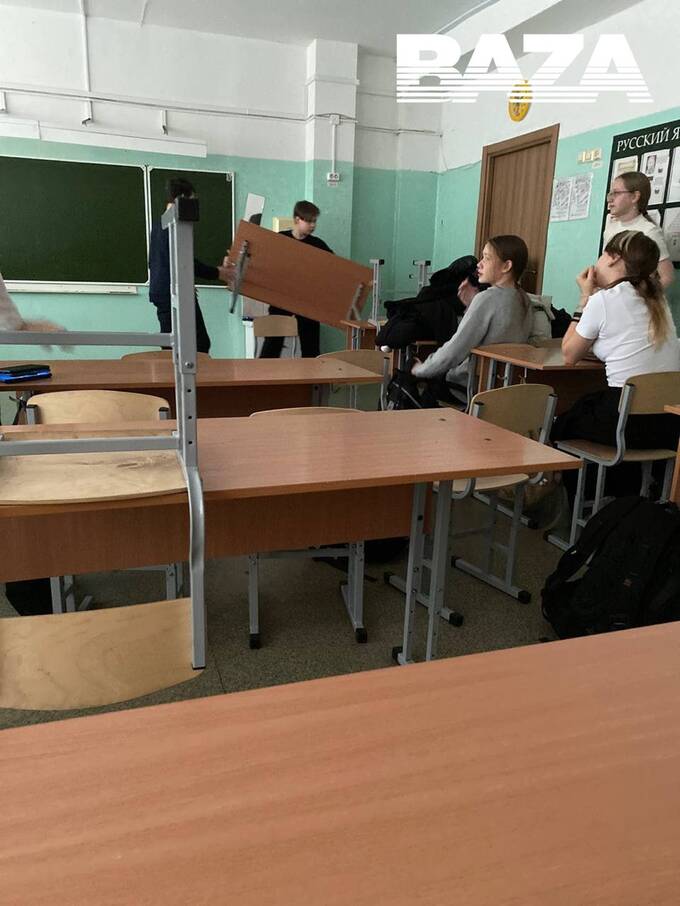 В Новосибирске ученики забаррикадировали двери школы после угрозы нападения hqiqdiqdriqudkmp
