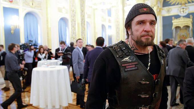 Байкер из Петербурга призывает признать зарубежные мотобанды экстремистскими qqtiqdkiqkzitzkmp