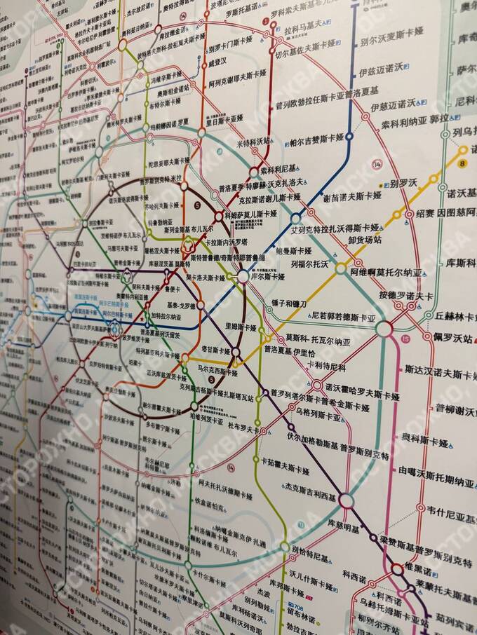 Москва адаптирует карту метро для китайских туристов