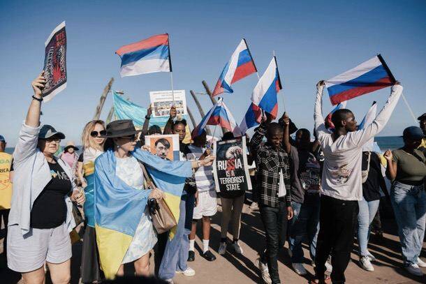 Пропагандисты представили сорванный митинг в ЮАР как поддержку Путина