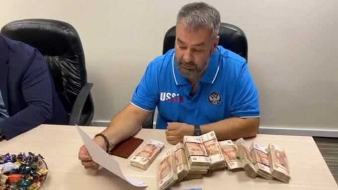 Мошенничество в бизнесе: Иван Мухин и его подельники попались на крупном финансовом афере xqiquiqdeidxkmp