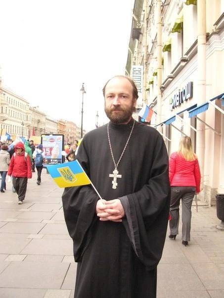 В церкви в Санкт-Петербурге задержали священника за фото 11-летней давности quziddkiqkuiqzxkmp