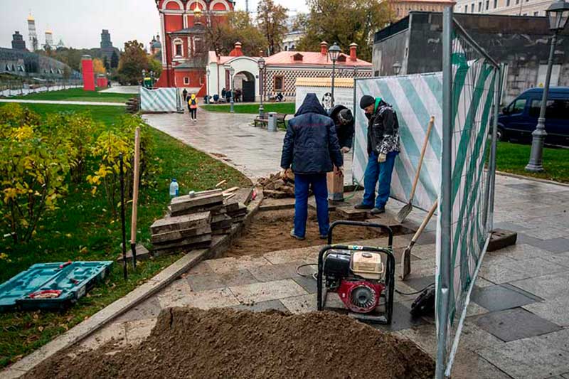Парк спустя 1,5 месяца после открытия (фото Алексея Наседкина) Парк спустя 1,5 месяца после открытия (фото Алексея Наседкина)