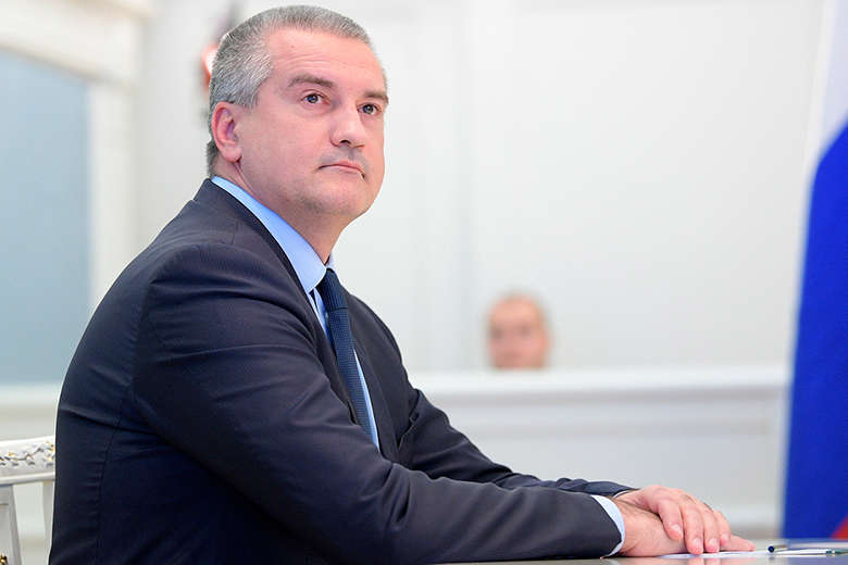 аксенов.jpg