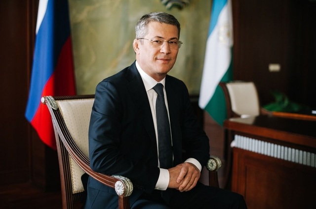 москов