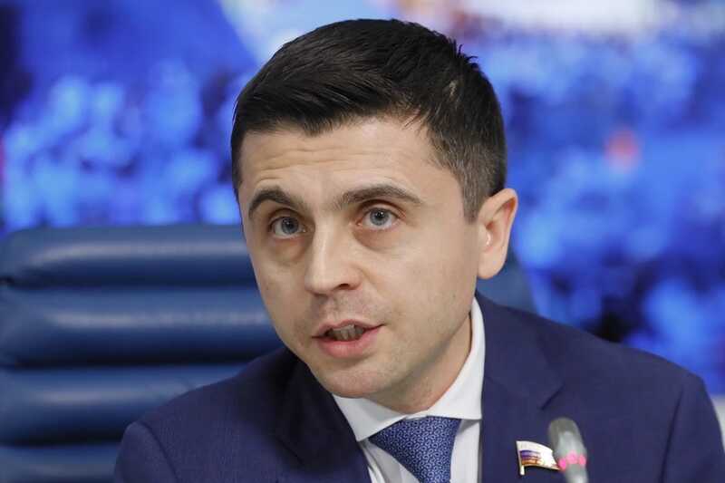 Бывшего депутата Госдумы Руслана Бальбека объявили в международный розыск